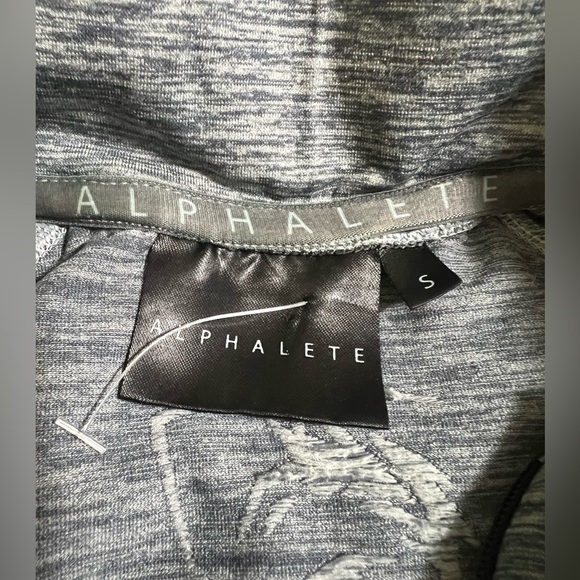 Alphalete Quarter Zip - Picture 10 of 10